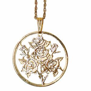 Rose Pendant Necklace